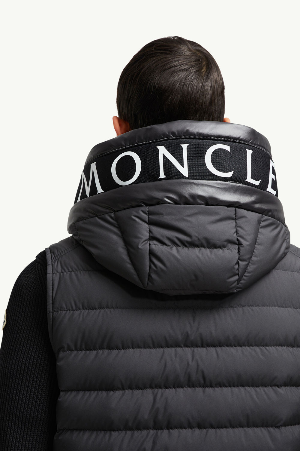 Bourget Hooded Down Gilet Men Black Moncler 5