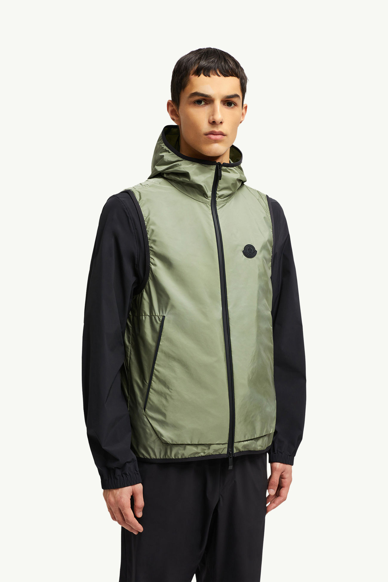 Moretan Hooded Gilet Men Sage Green Moncler 3