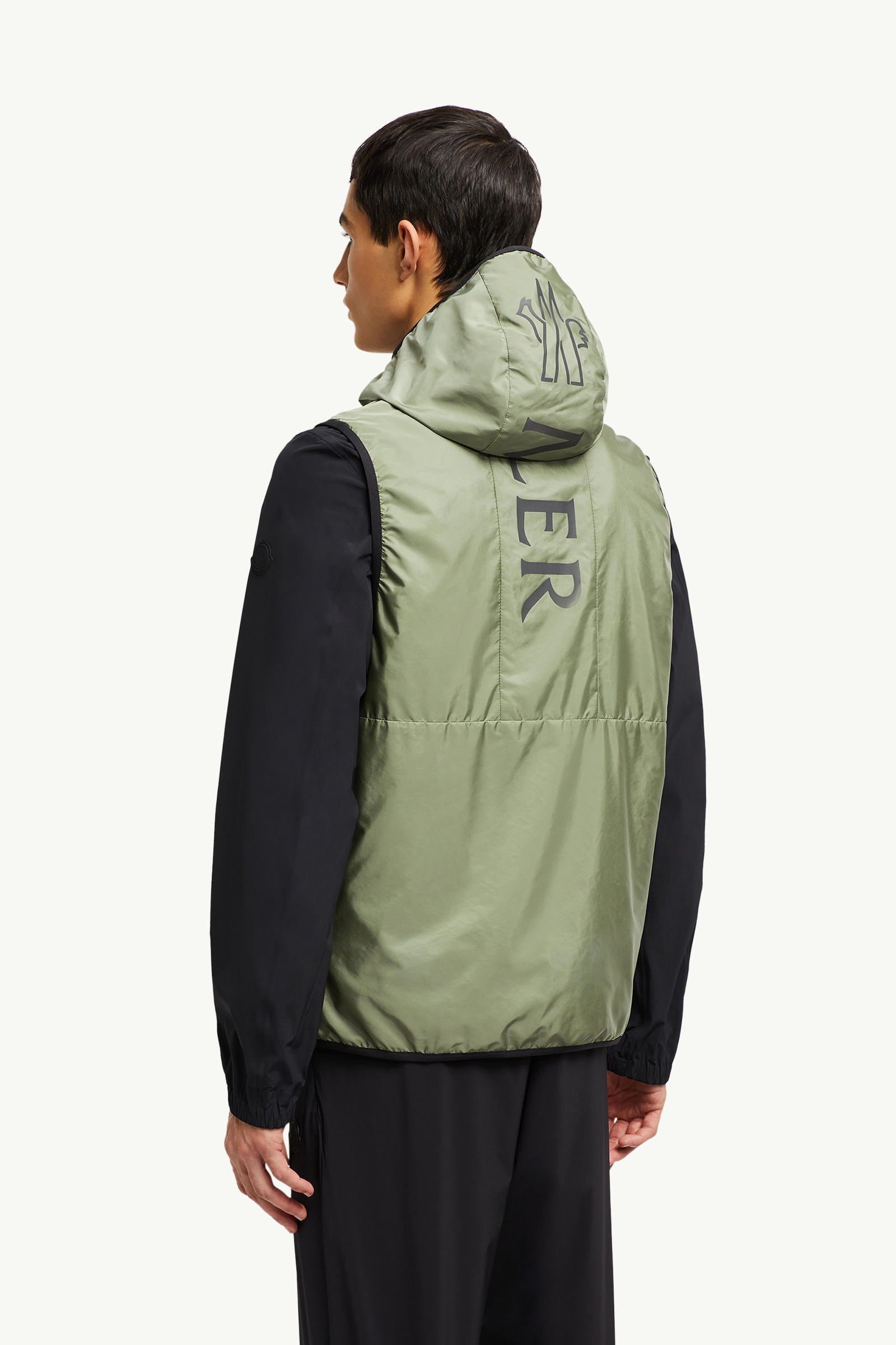 Moretan Kapuzenweste Herren Salbeigrün Moncler 4
