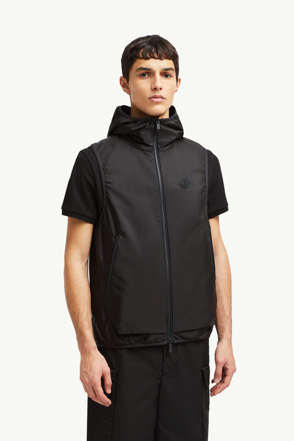 Moretan Hooded Gilet Men Black Moncler 3