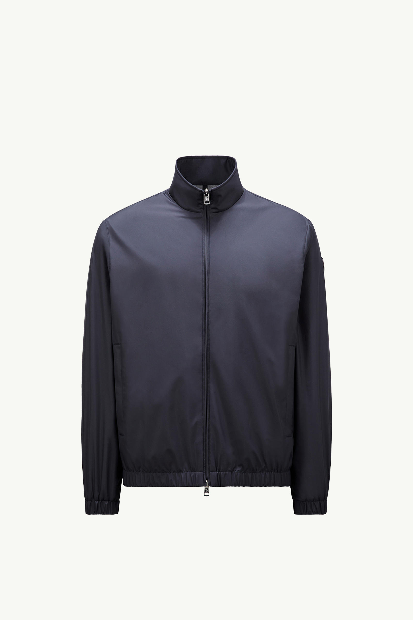https://moncler-cdn.thron.com/api/v1/content-delivery/shares/dpx6uv/contents/K10911A00193549SK779_F/image/K10911A00193549SK779_F