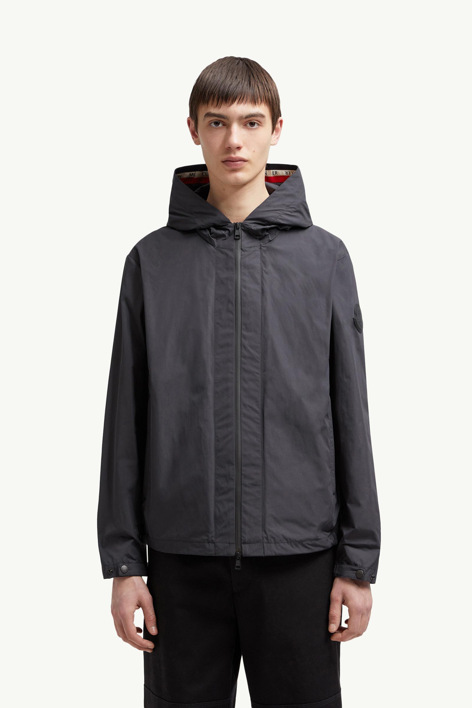 モンクレール　CARLES メンズ　ナイロンジャケット MONCLER モンクレール メンズ ナイロンジャケット CARLES