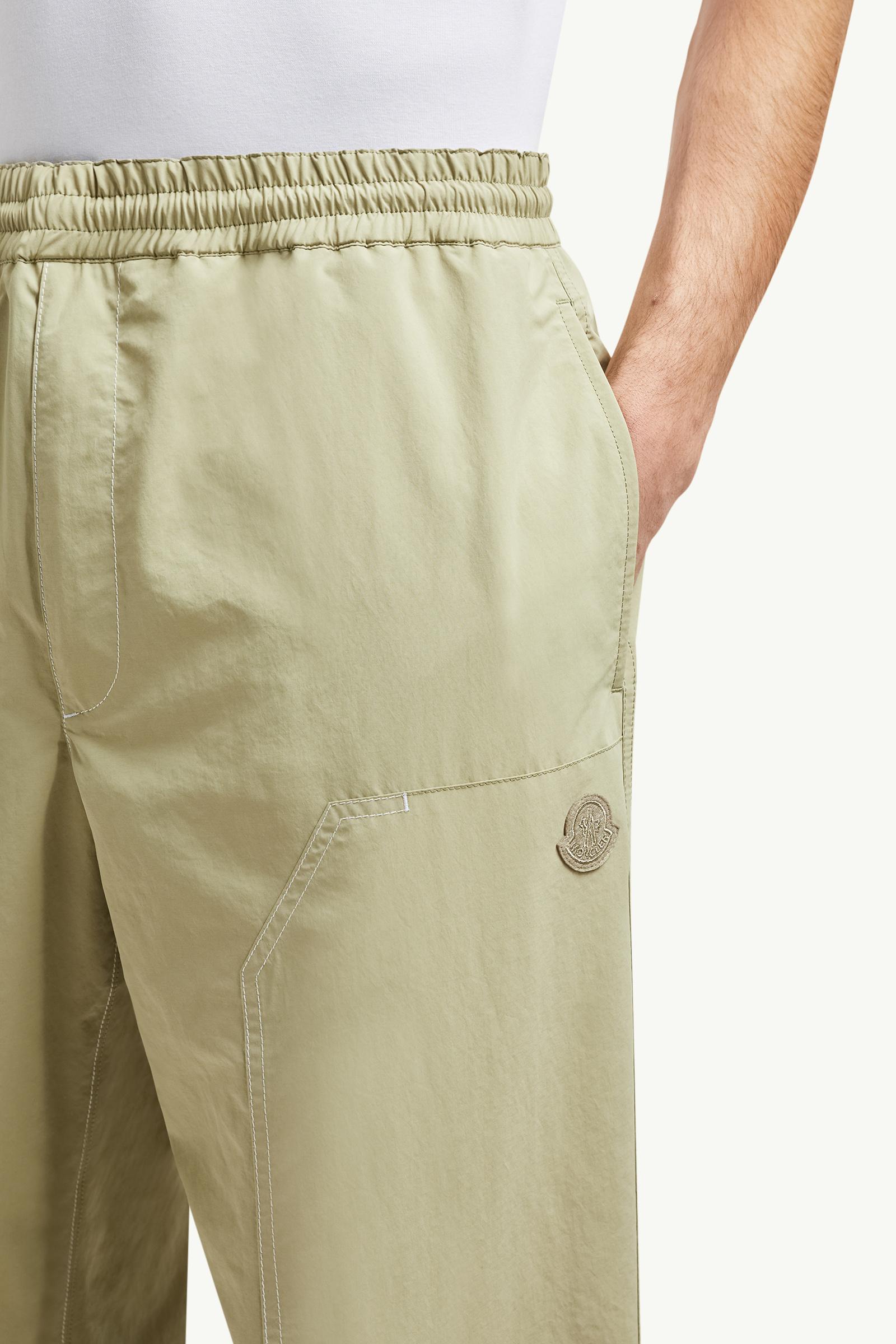 Pantalones deportivos con parche con logotipo bordado Hombre Beige Claro Moncler 1