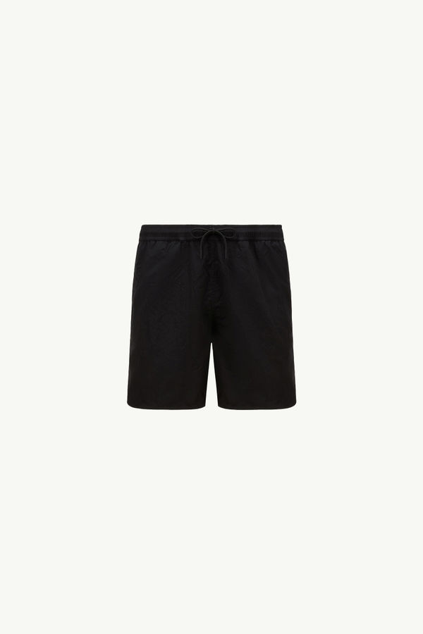 https://moncler-cdn.thron.com/api/v1/content-delivery/shares/dpx6uv/contents/K10912C00001598BA999_F/image/K10912C00001598BA999_F