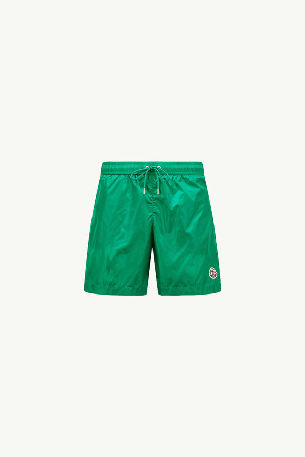 https://moncler-cdn.thron.com/api/v1/content-delivery/shares/dpx6uv/contents/K10912C000165985M84K_F/image/K10912C000165985M84K_F