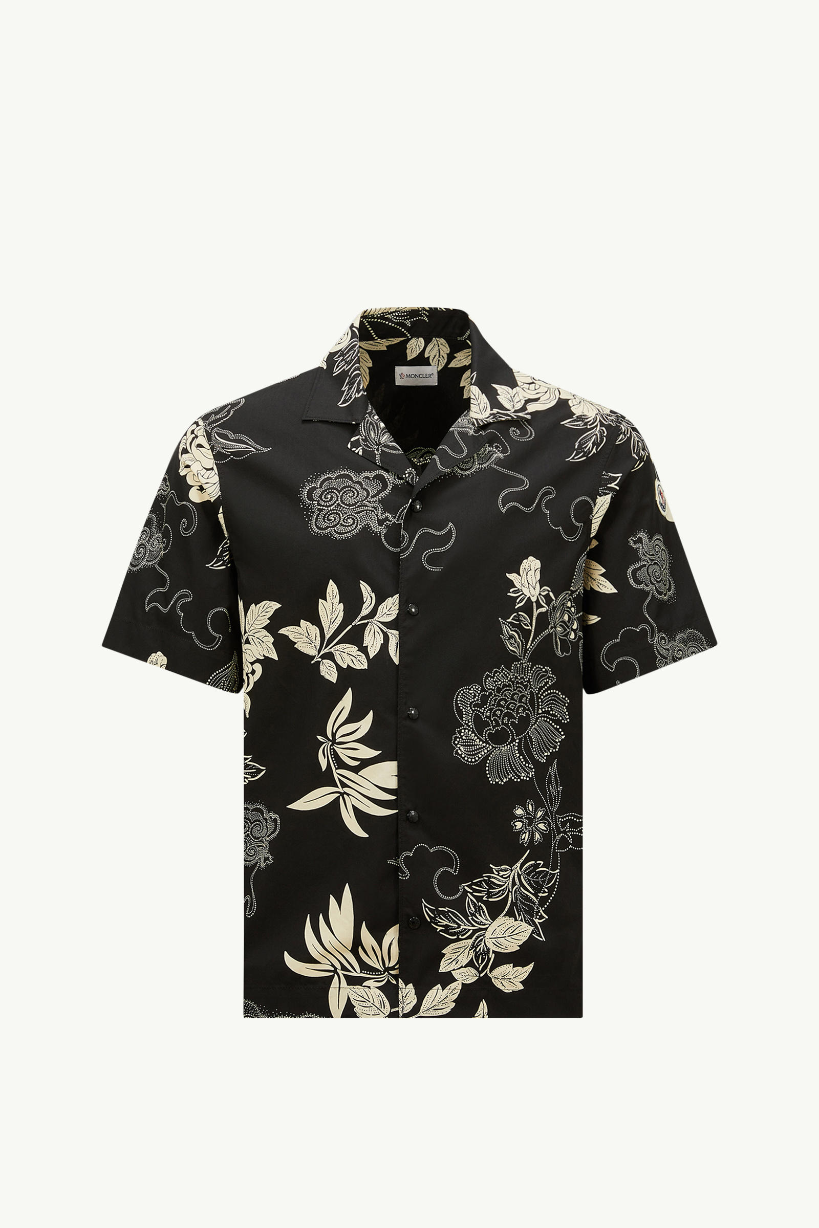 https://moncler-cdn.thron.com/api/v1/content-delivery/shares/dpx6uv/contents/K10912F00018598I5S90_F/image/K10912F00018598I5S90_F