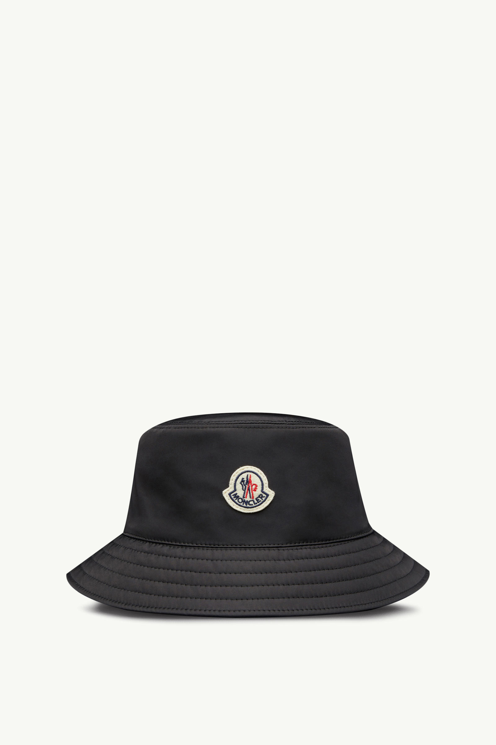 https://moncler-cdn.thron.com/api/v1/content-delivery/shares/dpx6uv/contents/K10913B0006368352999_F/image/K10913B0006368352999_F