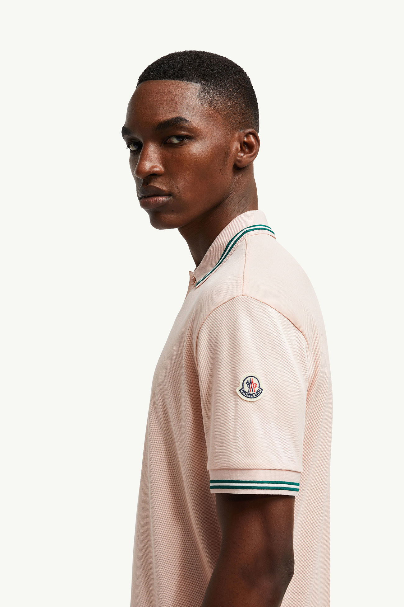 Polo en piqué de coton à bordure rayée Hommes Rose Clair Moncler 1