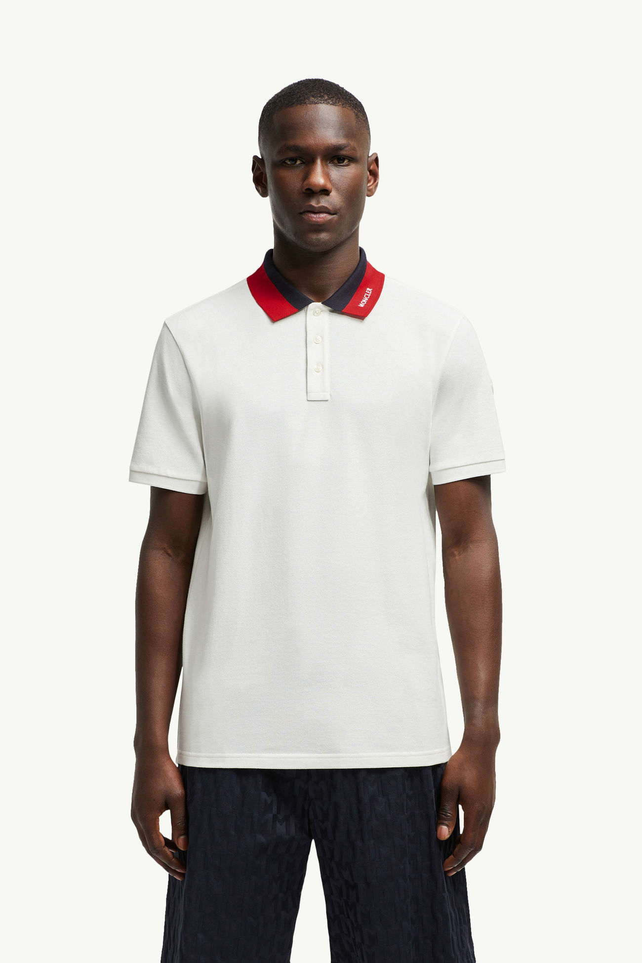 Polo in cotone piquet con logo ricamato Uomo Bianco Moncler 3