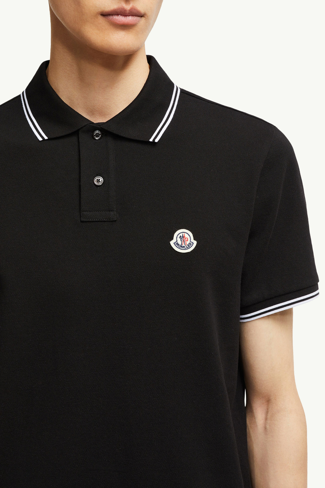 Polo in piquet di cotone con patch logato Uomo Nero Moncler 5