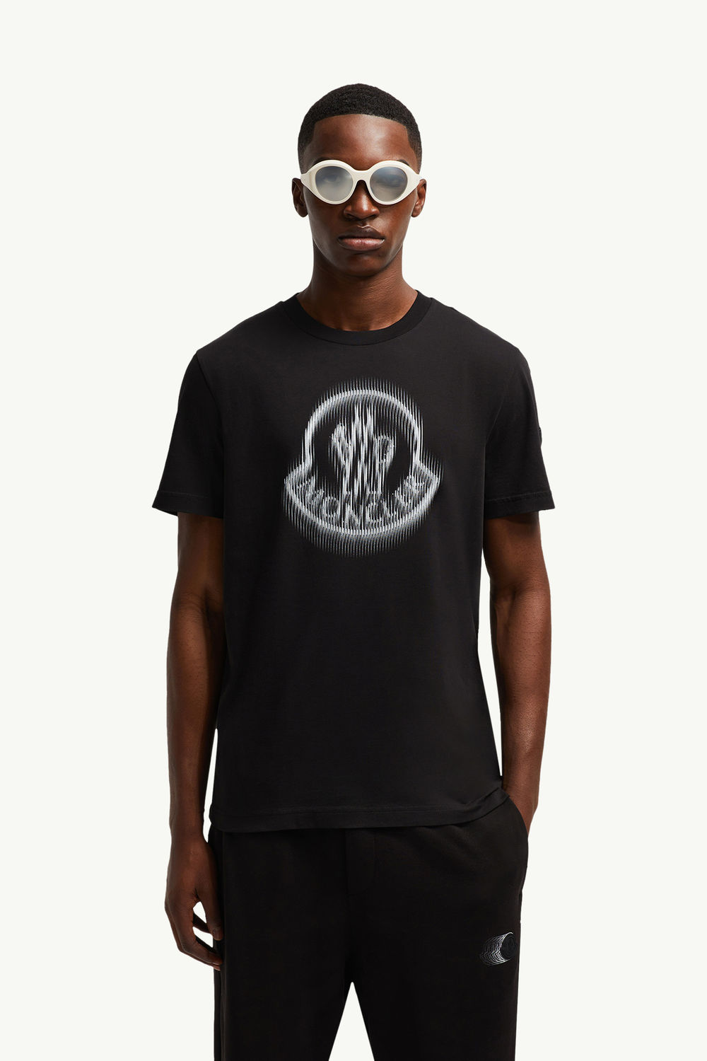 Blurred Logo Cotton T-Shirt Men Black Moncler 0