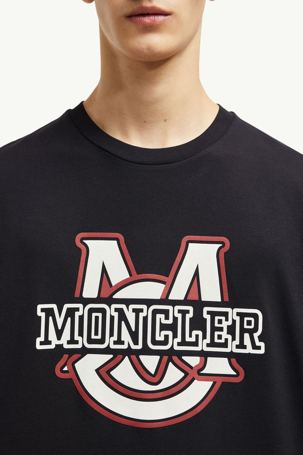 T-Shirt aus Baumwolle mit grafischem College-Logo Herren Navyblau Moncler 5