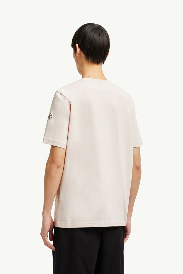 Camiseta de algodón con logotipo universitario bordado Hombre Rosado claro Moncler 4
