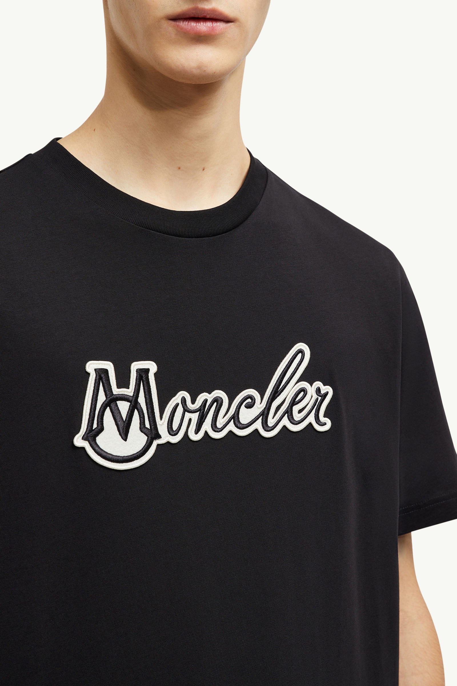 男士学院风标识刺绣棉质T恤 男士 黑色 Moncler 5