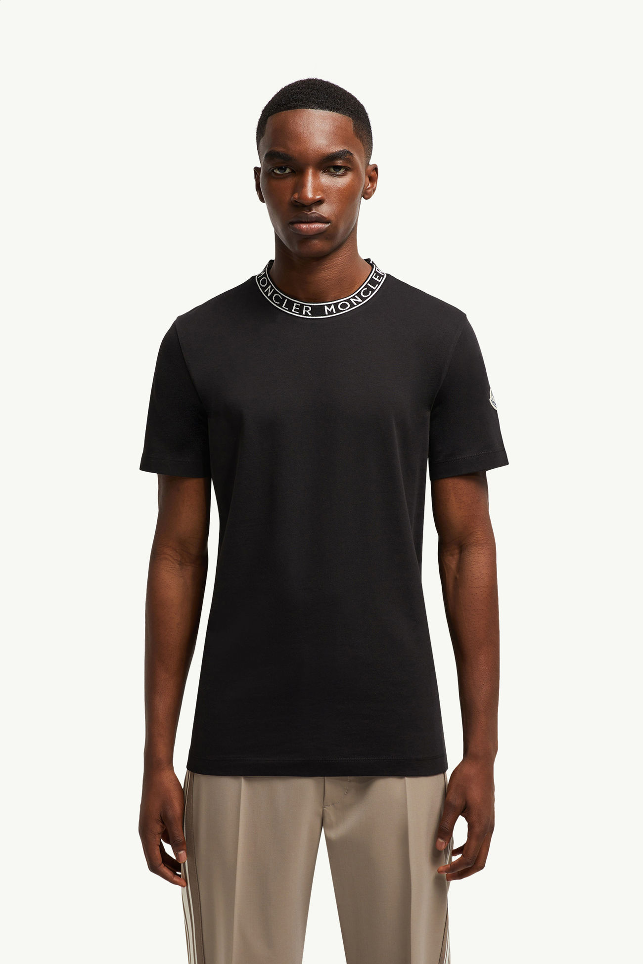 T-Shirt aus Baumwolle mit Logobesatz Herren Schwarz Moncler 3