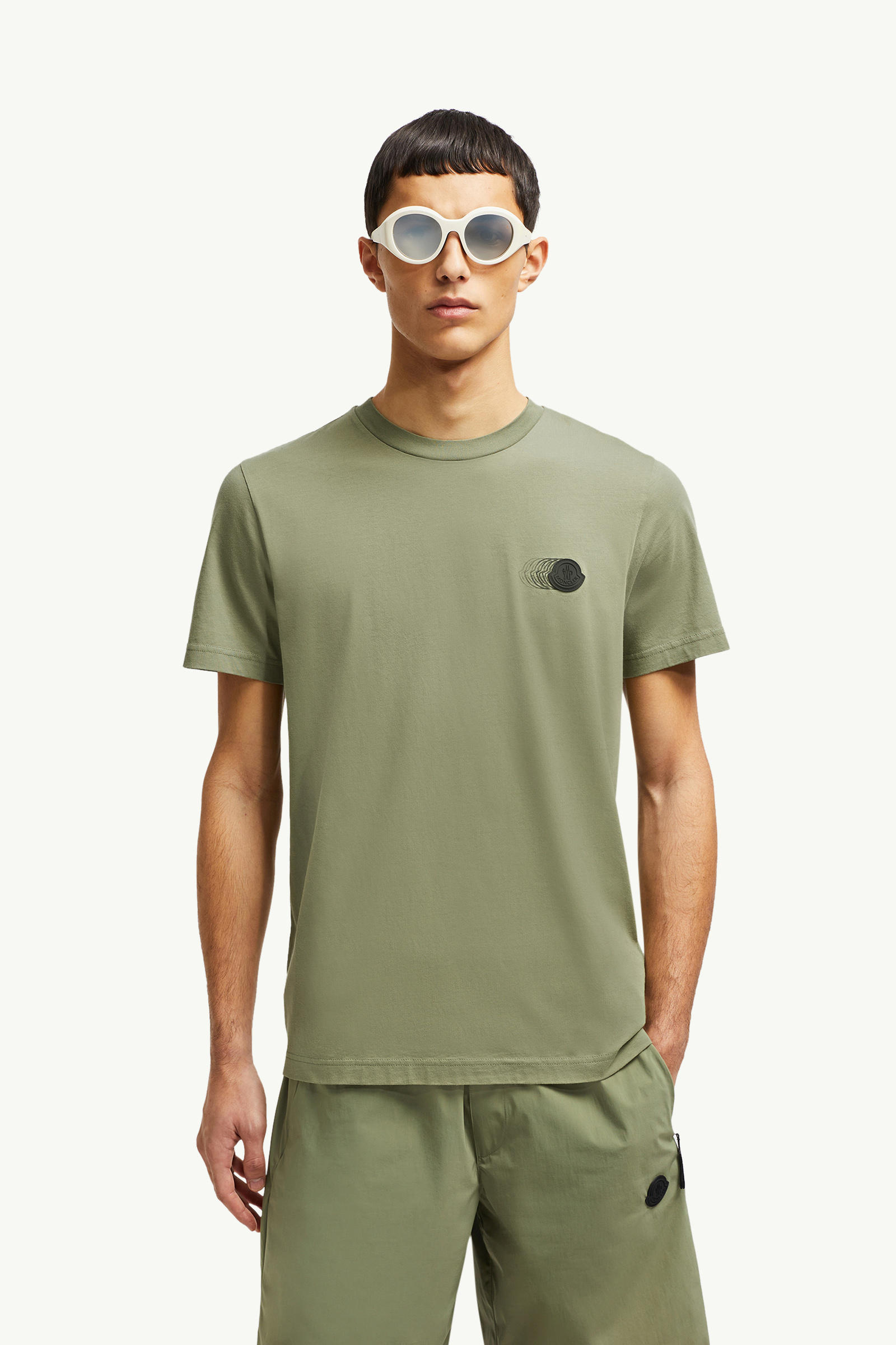 Faded Logo Motif Cotton T-Shirt Men Sage Green Moncler 0