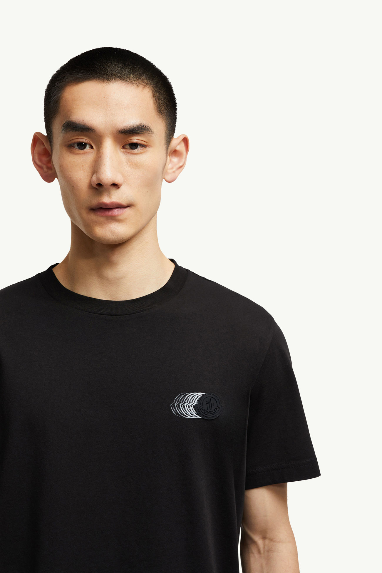 Faded Logo Motif Cotton T-Shirt Men Black Moncler 1