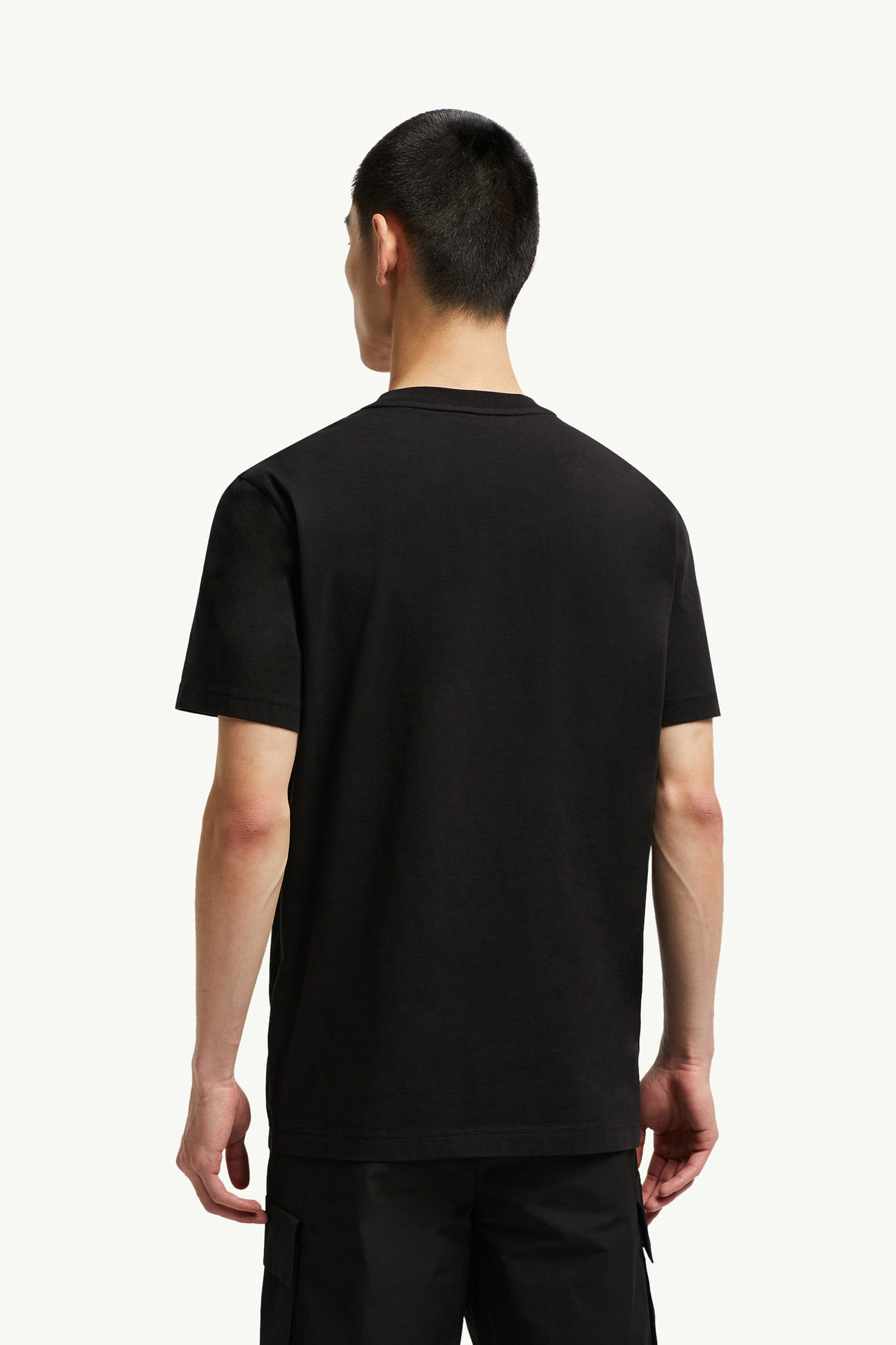 Faded Logo Motif Cotton T-Shirt Men Black Moncler 4