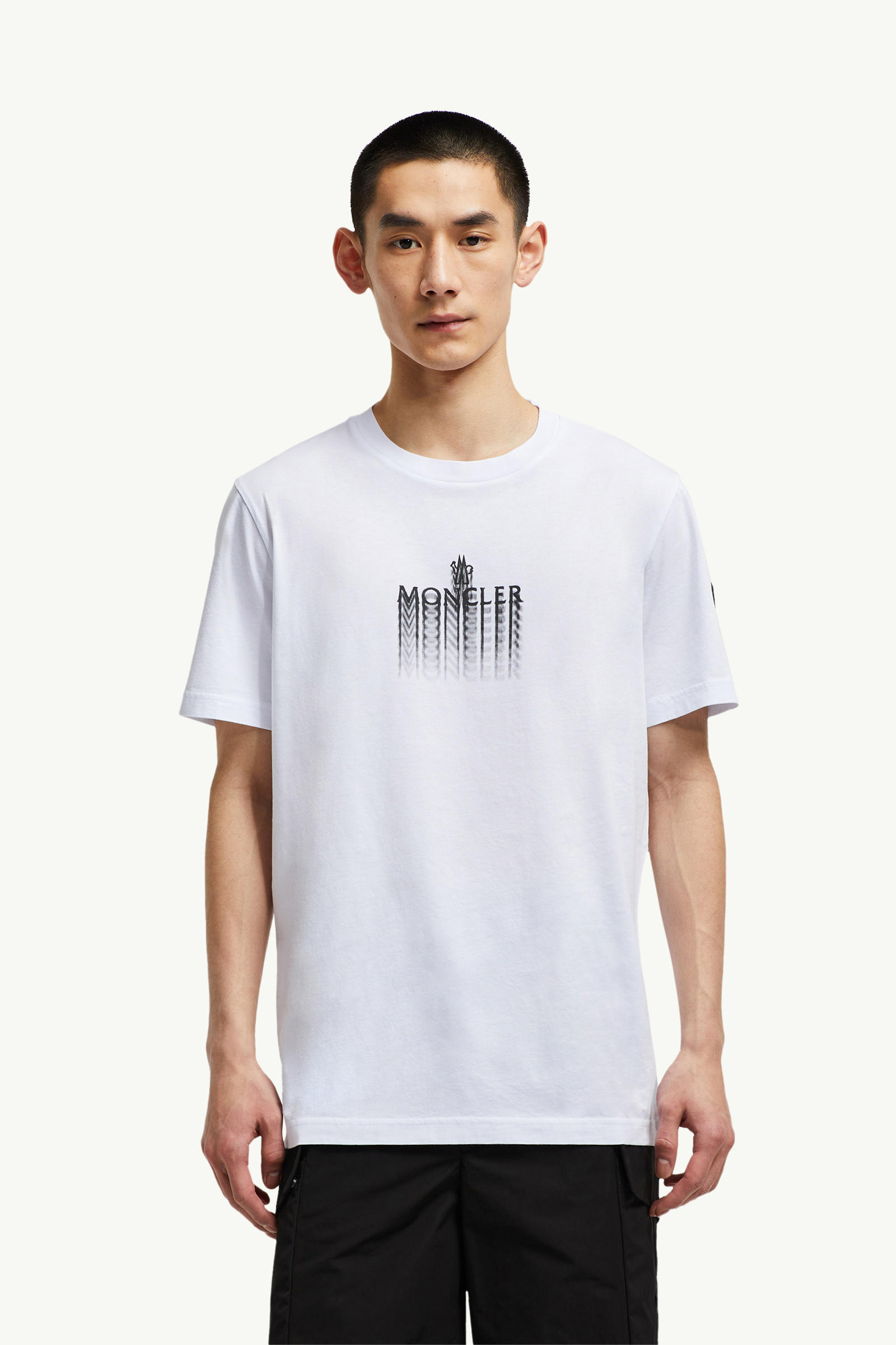 ホワイト Tシャツ : Tシャツ＆ポロシャツ 向けの メンズ | モンクレール