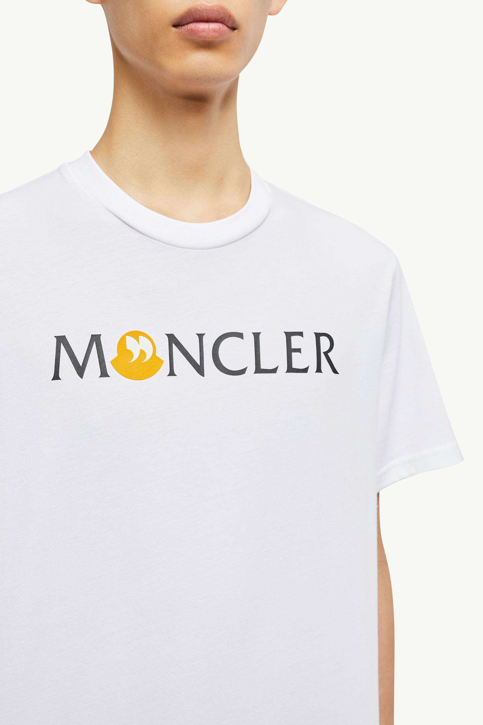 T-Shirt aus Baumwolle mit Satzzeichen-Logo Herren Weiß Moncler 5