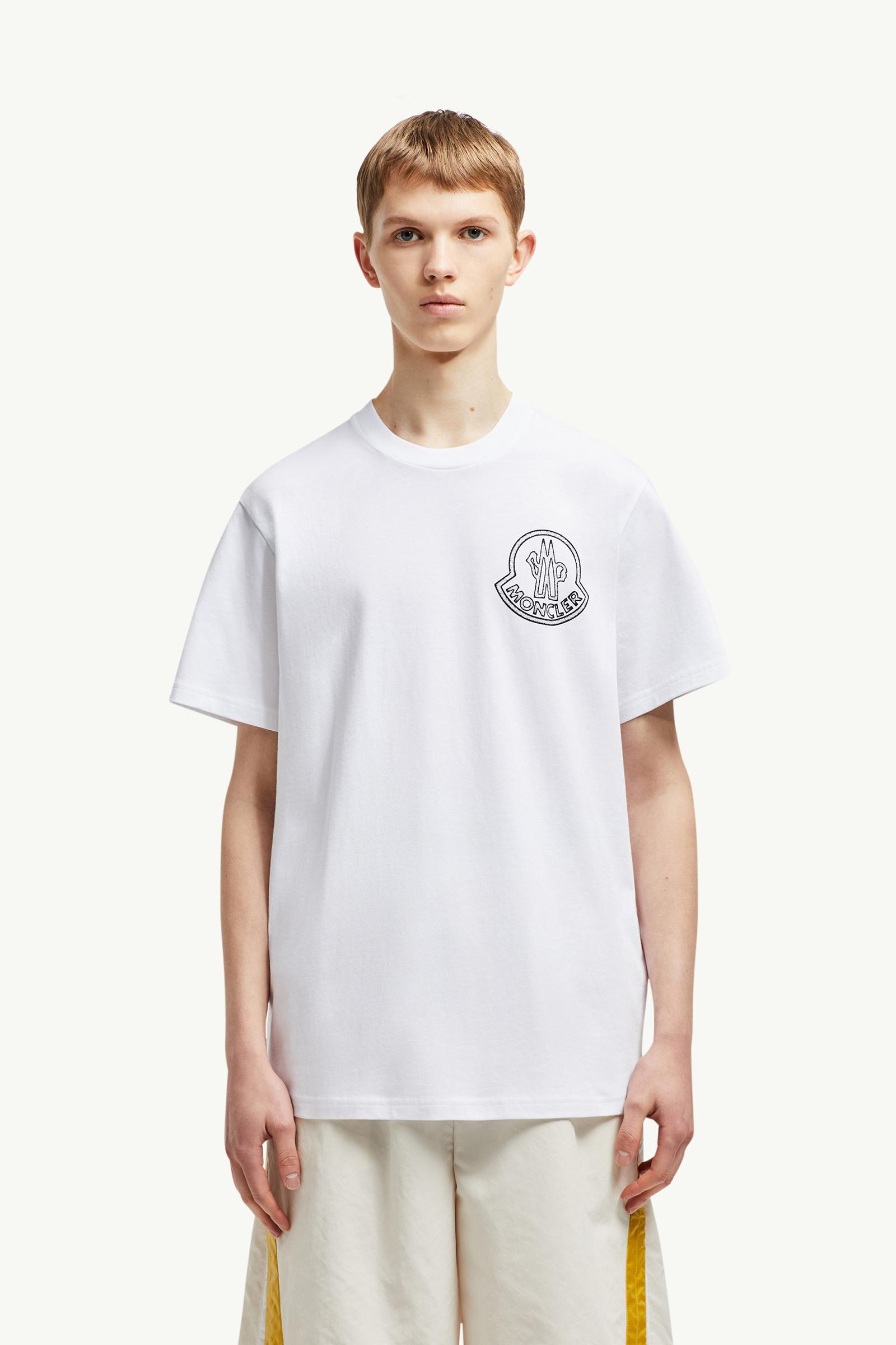 MONCLER ホワイト Tシャツ 左胸ポケット付き MONCLER ホワイト Tシャツ 左胸ポケット付き