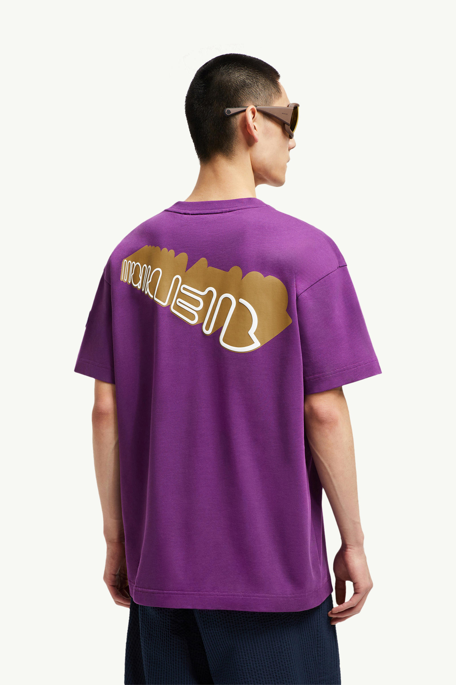 Curved Logo Cotton T-Shirt Men Purple Moncler 0