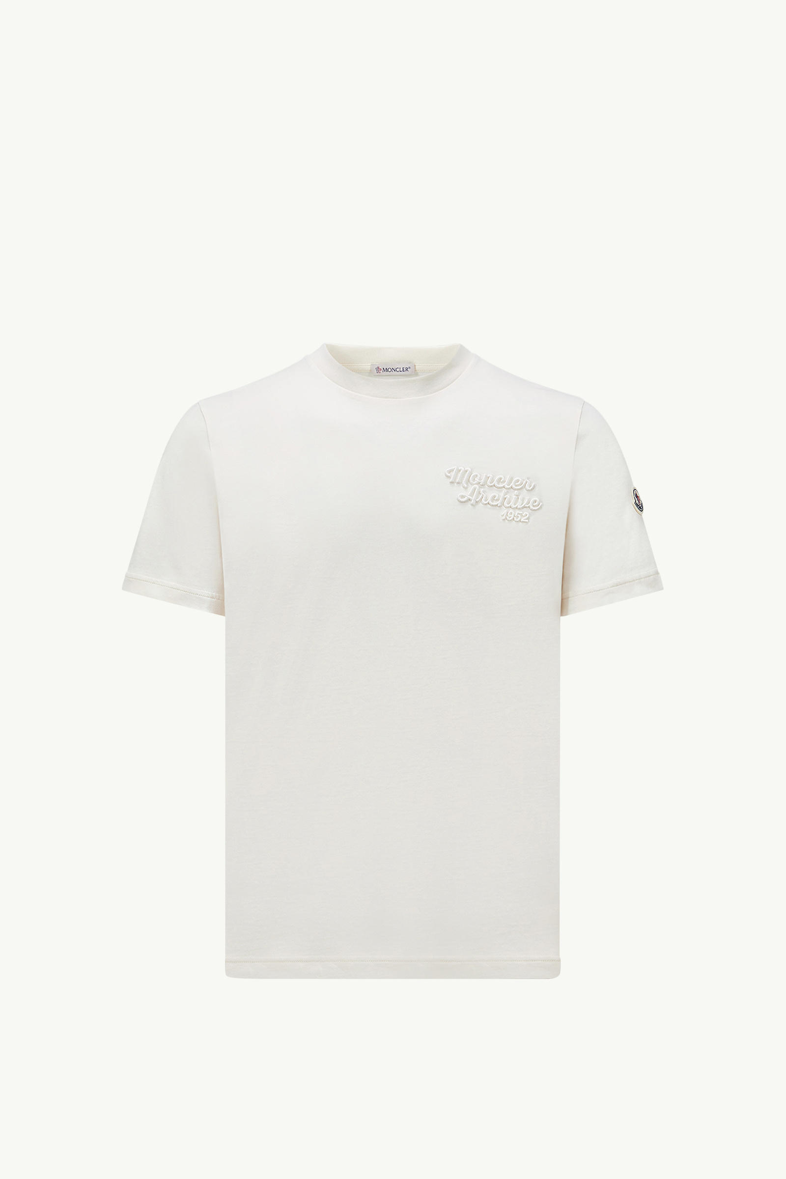 https://moncler-cdn.thron.com/api/v1/content-delivery/shares/dpx6uv/contents/K10918C0006389AJS034_F/image/K10918C0006389AJS034_F