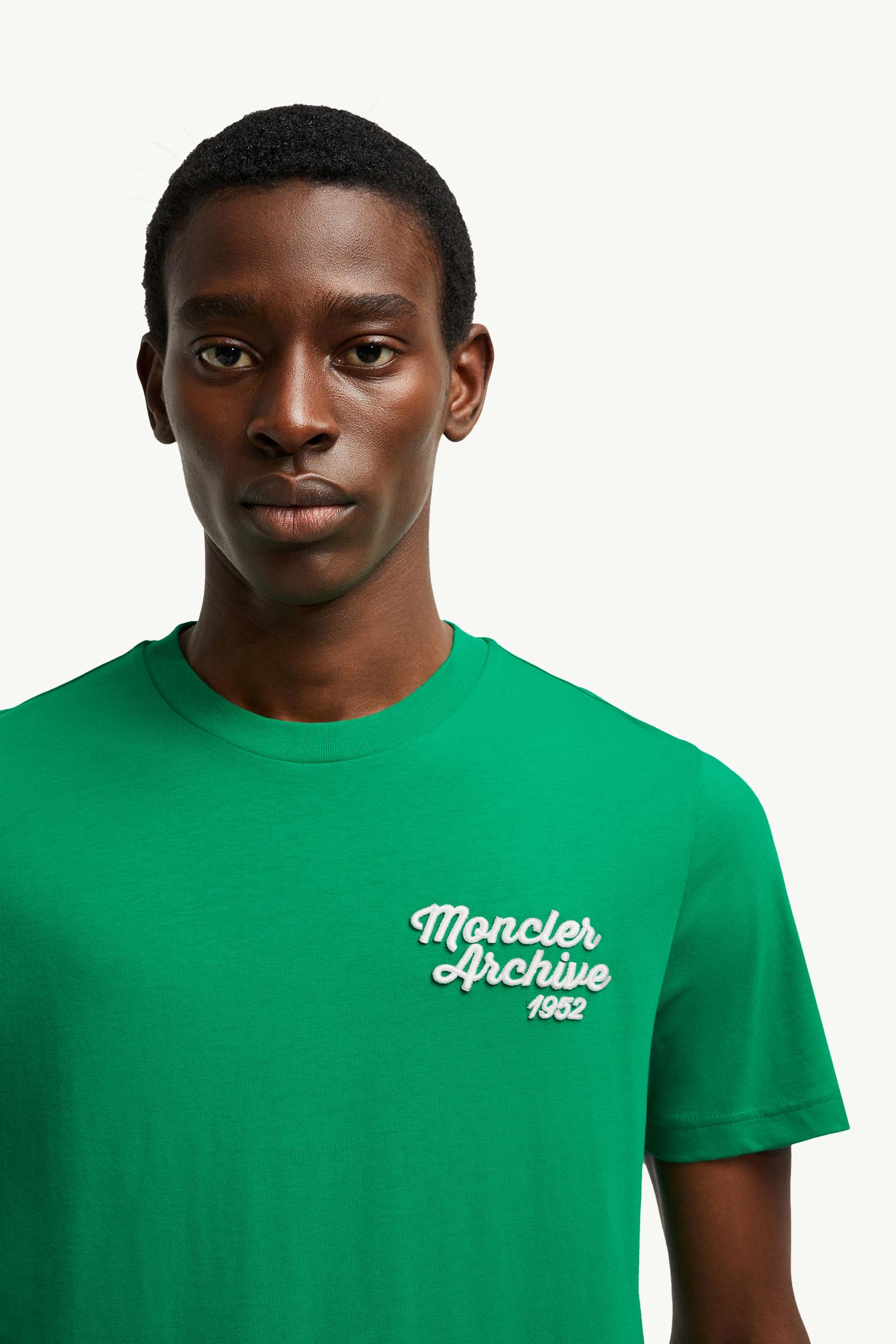 Embroidered Logo Cotton T-Shirt Men Bright Green Moncler 1