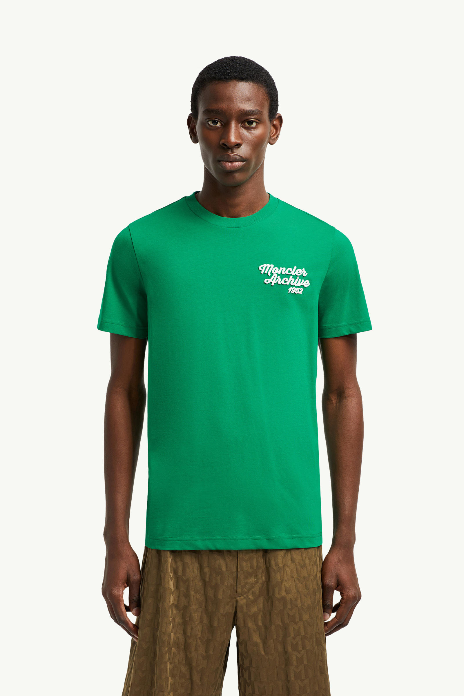 T-shirt en coton à logo brodé Hommes Vert Vif Moncler 3