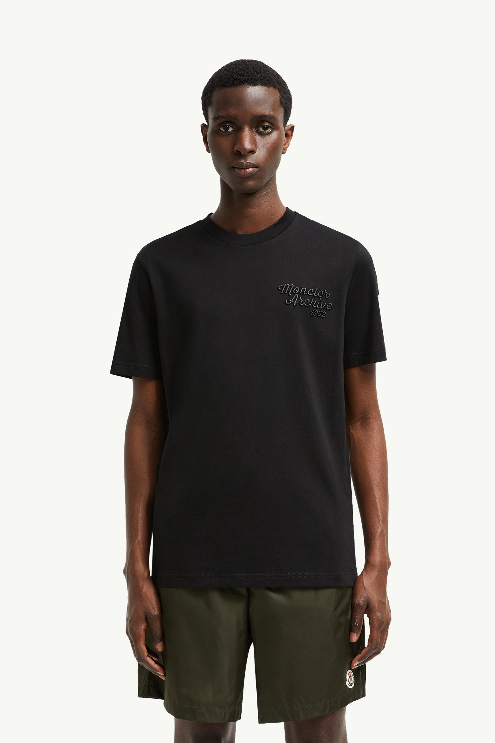 Embroidered Logo Cotton T-Shirt Men Black Moncler 3