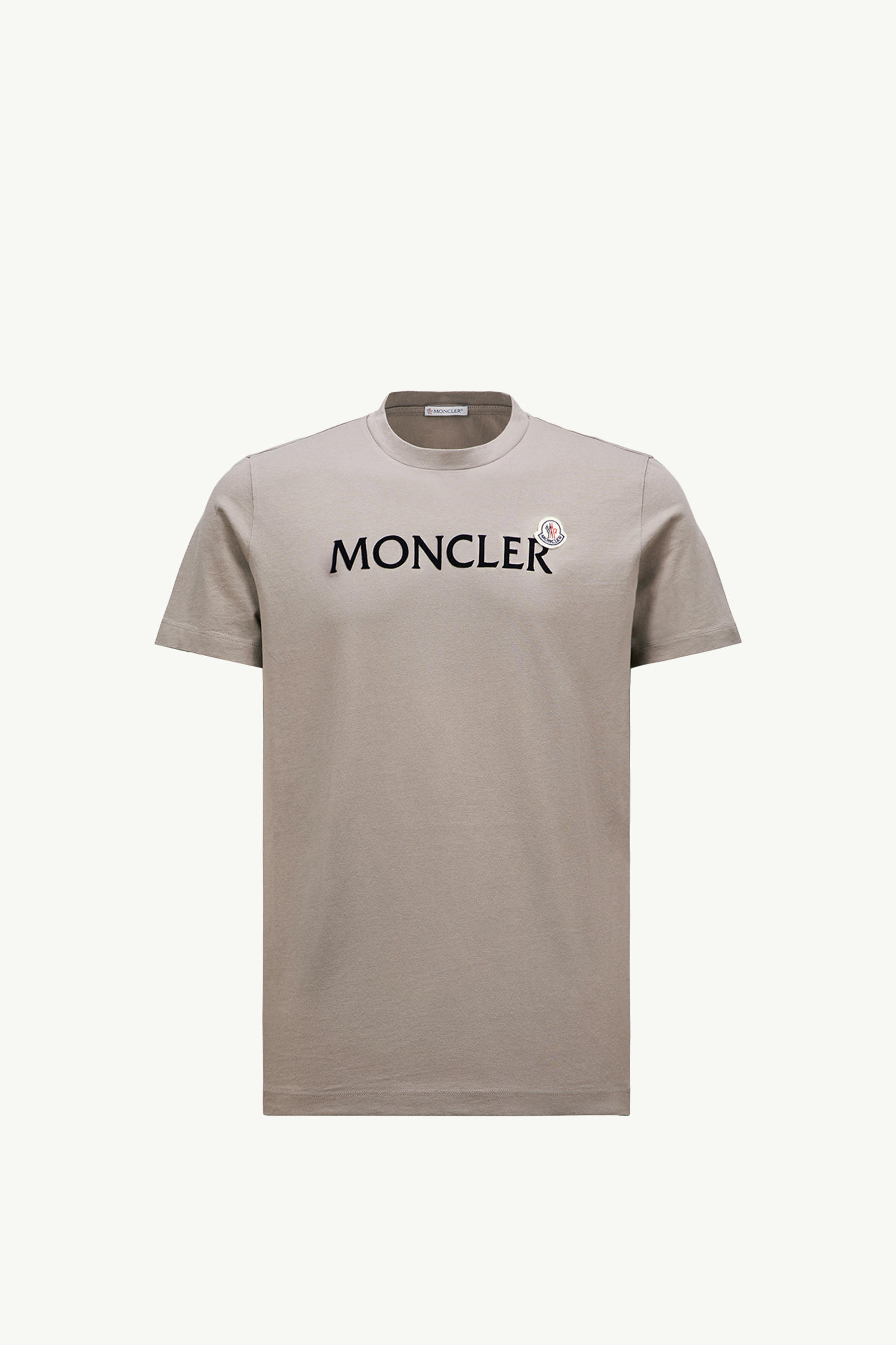 https://moncler-cdn.thron.com/api/v1/content-delivery/shares/dpx6uv/contents/K10918C000758390T22E_F/image/K10918C000758390T22E_F