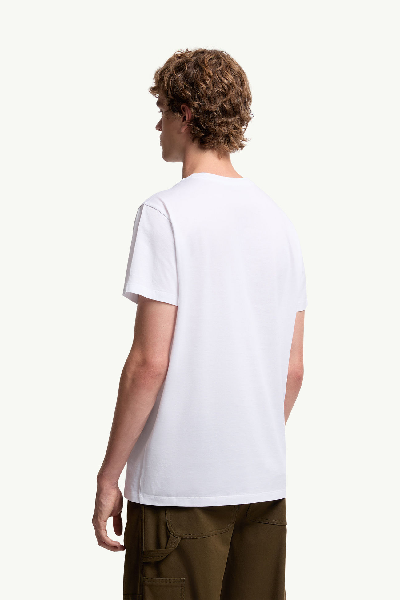 T-Shirt aus Baumwolle mit doppeltem Logoaufnäher Herren Optisches Weiß Moncler 4