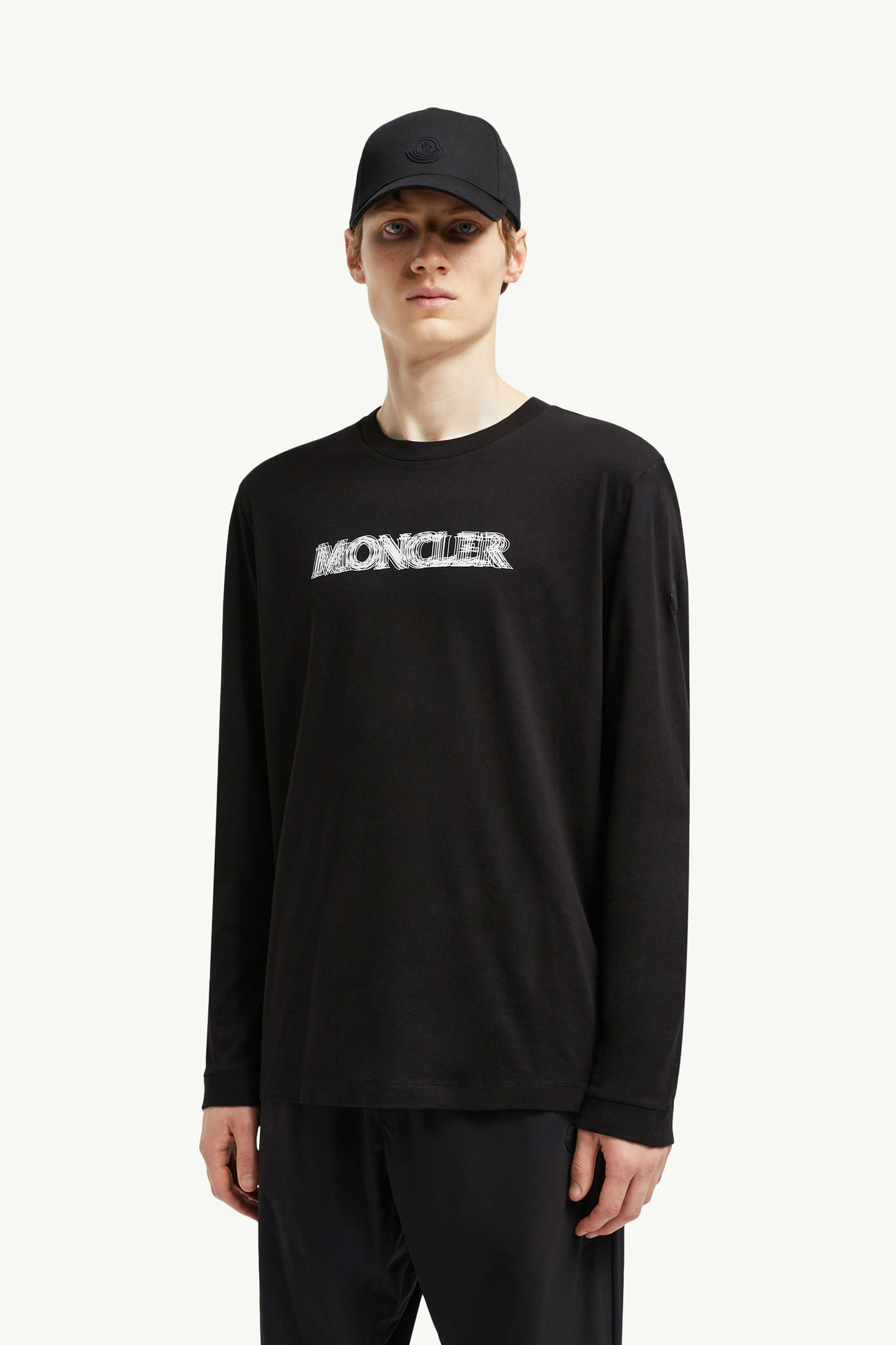 Blurred Logo Long Sleeve T-Shirt Men Black Moncler 0