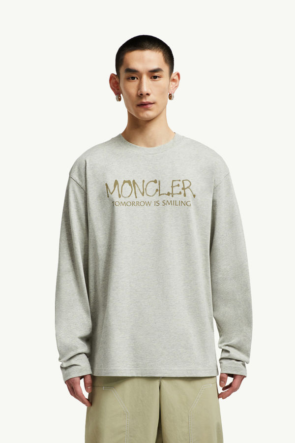 Graffiti Logo Long Sleeve T-shirt Men Light Gray Moncler 3