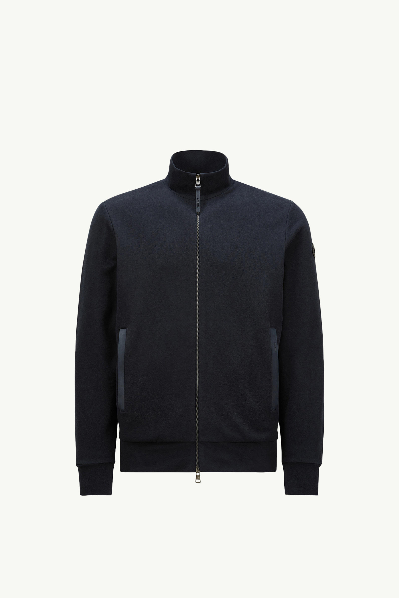 https://moncler-cdn.thron.com/api/v1/content-delivery/shares/dpx6uv/contents/K10918G0002889AMX778_F/image/K10918G0002889AMX778_F