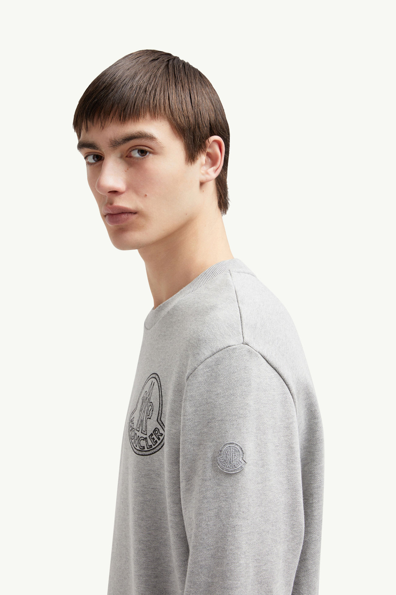 Felpa logata in cotone Uomo Grigio Chiaro Moncler 1