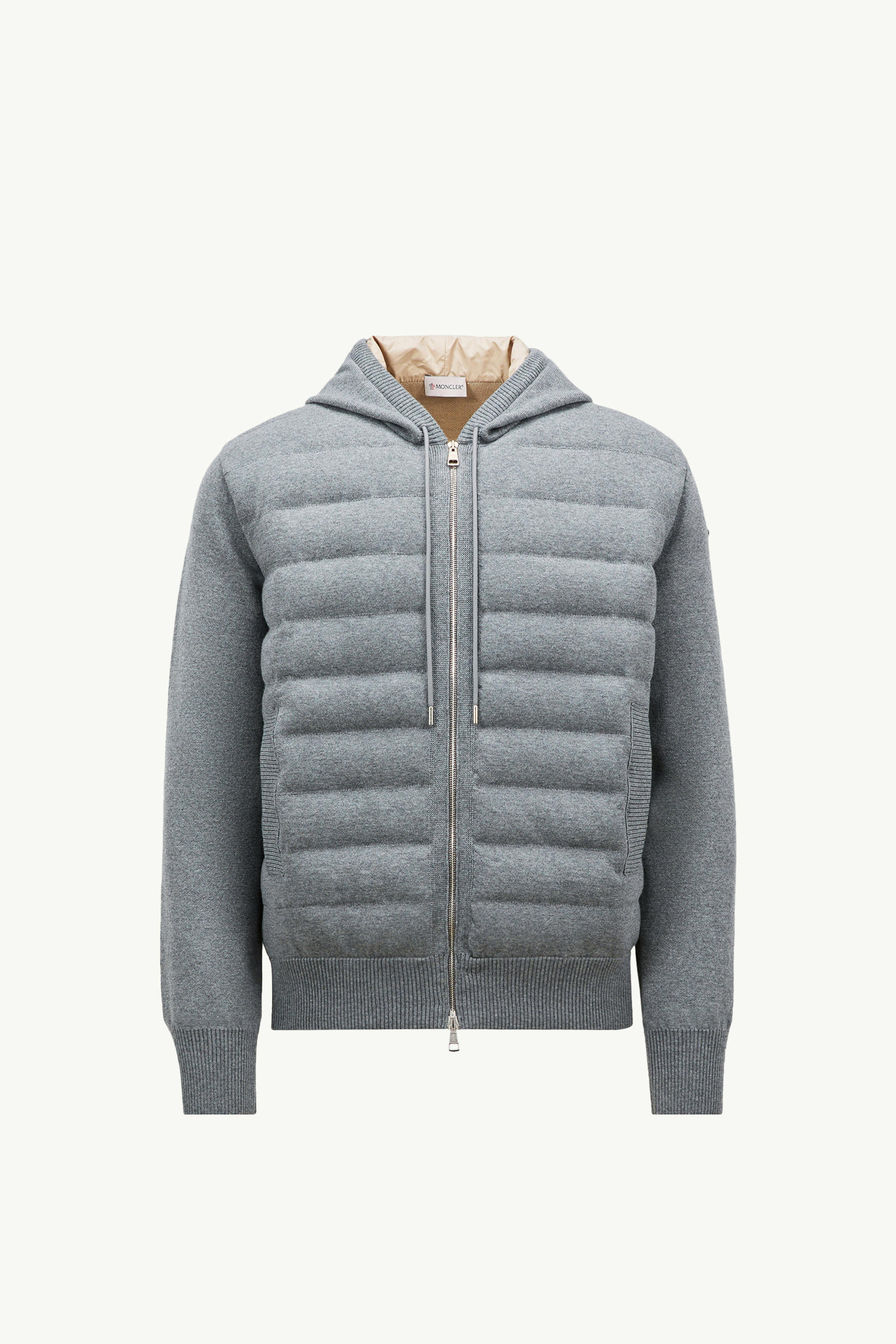 https://moncler-cdn.thron.com/api/v1/content-delivery/shares/dpx6uv/contents/K10919B00012M4472915_F/image/K10919B00012M4472915_F