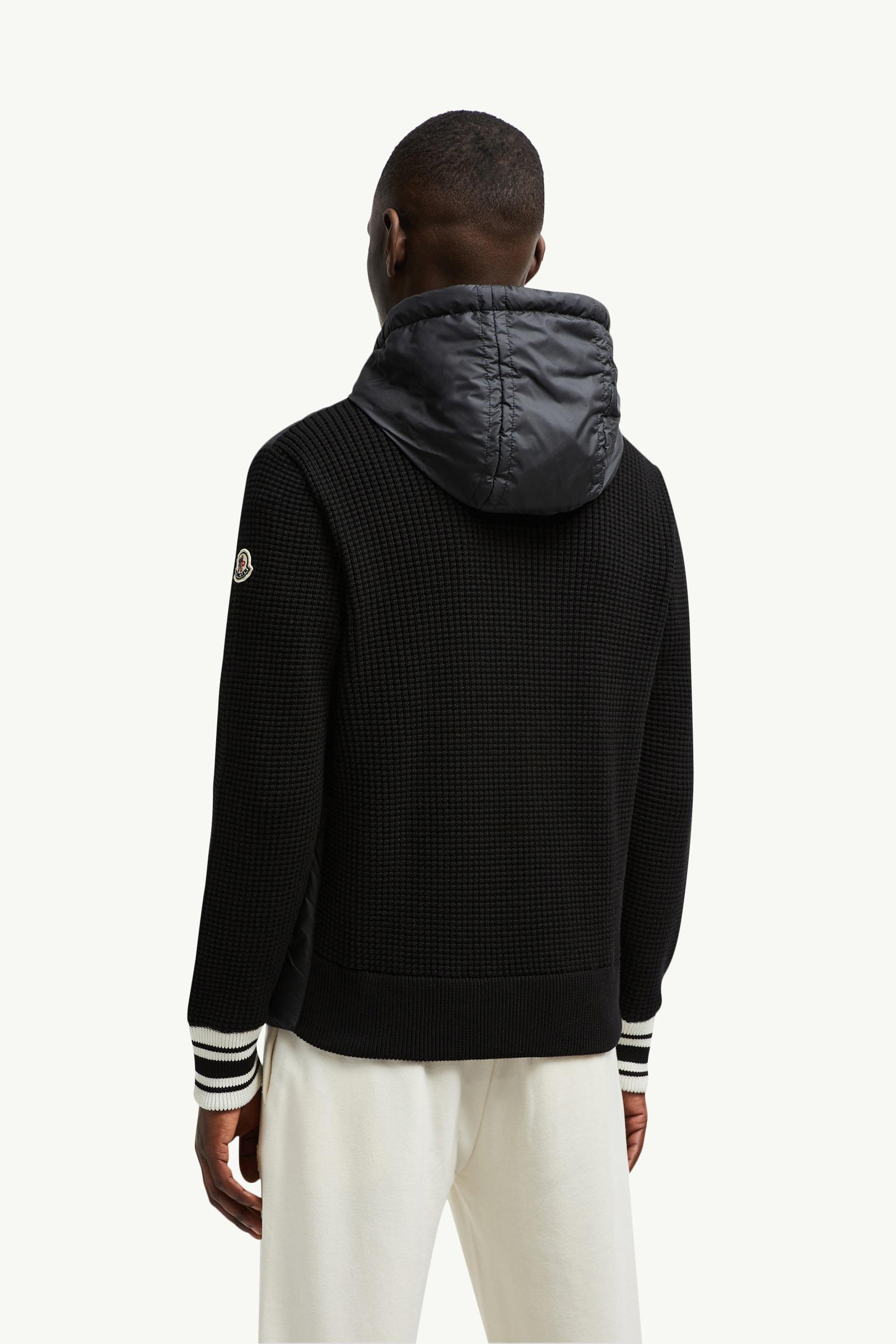 【MONCLER】Logo-Quiltedパッド入りジップアップ・パーカー Black Logo-Quilted Padded Cotton Zip-Up Hoodie - Sweaters