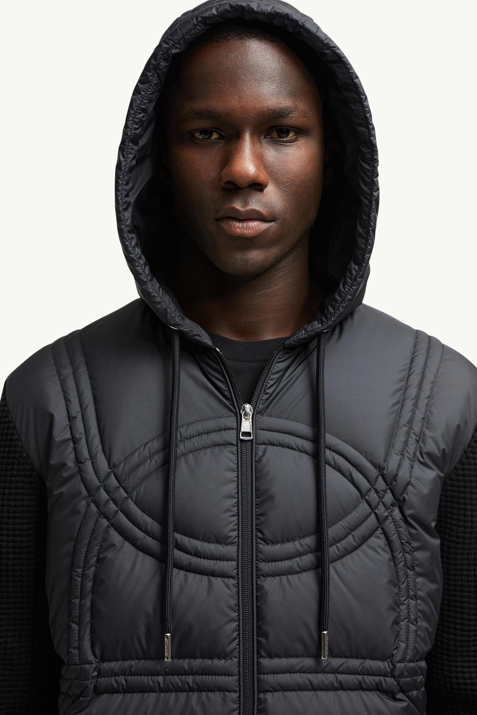 【MONCLER】Logo-Quiltedパッド入りジップアップ・パーカー Black Logo-Quilted Padded Cotton Zip-Up Hoodie - Sweaters