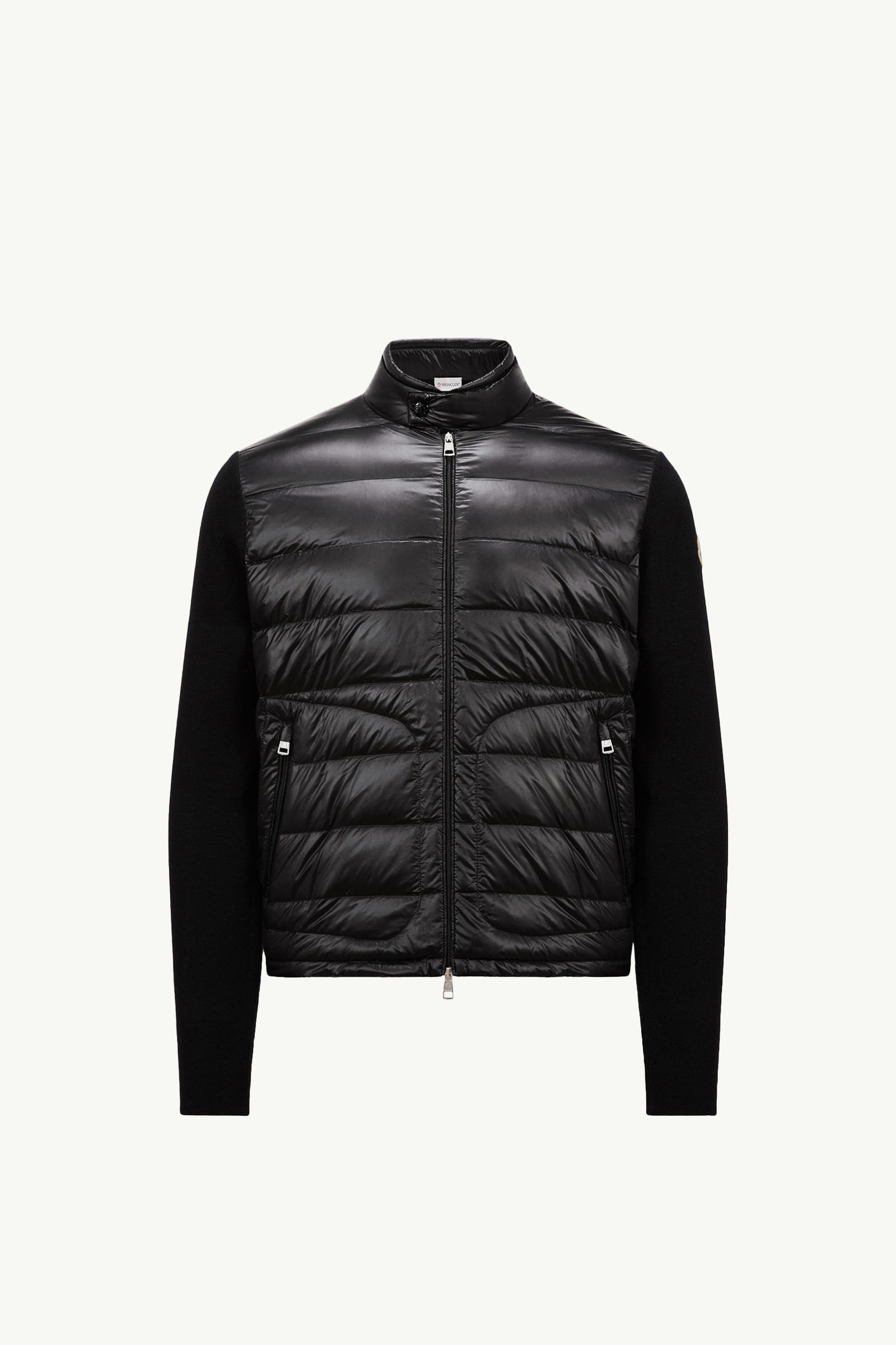 https://moncler-cdn.thron.com/api/v1/content-delivery/shares/dpx6uv/contents/K10919B00016M1131999_F/image/K10919B00016M1131999_F