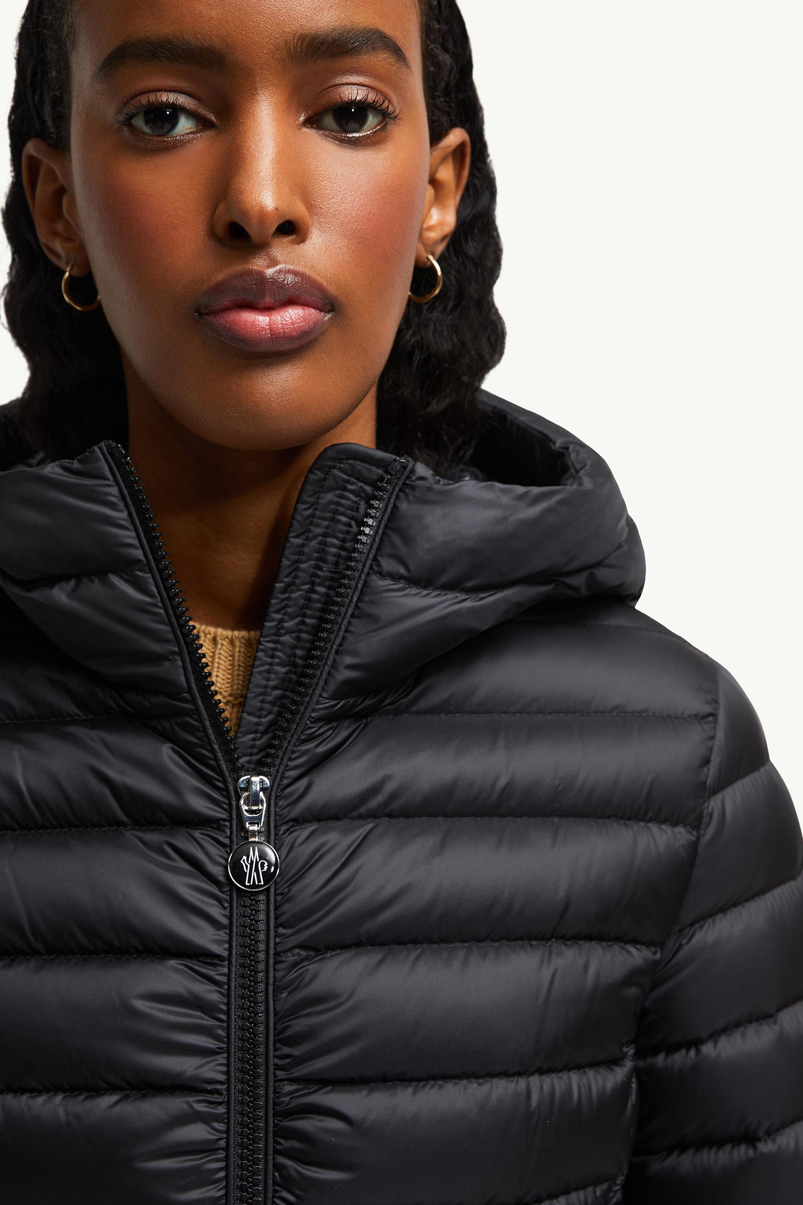 Ige Hooded Short Down Jacket Women Black Moncler 1