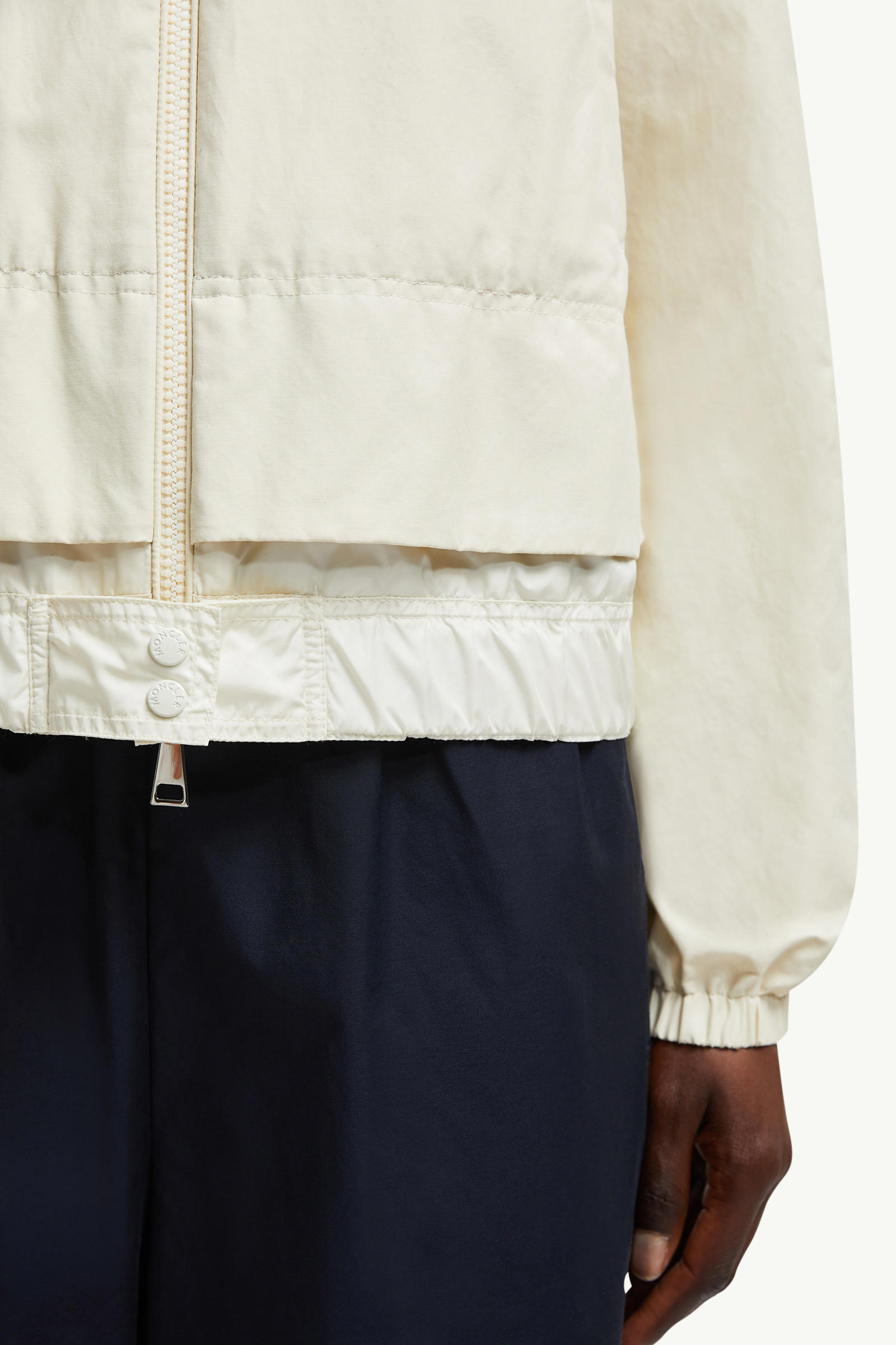 Plumífero corto de sarga con capucha Janze Mujer Blanco Moncler 7
