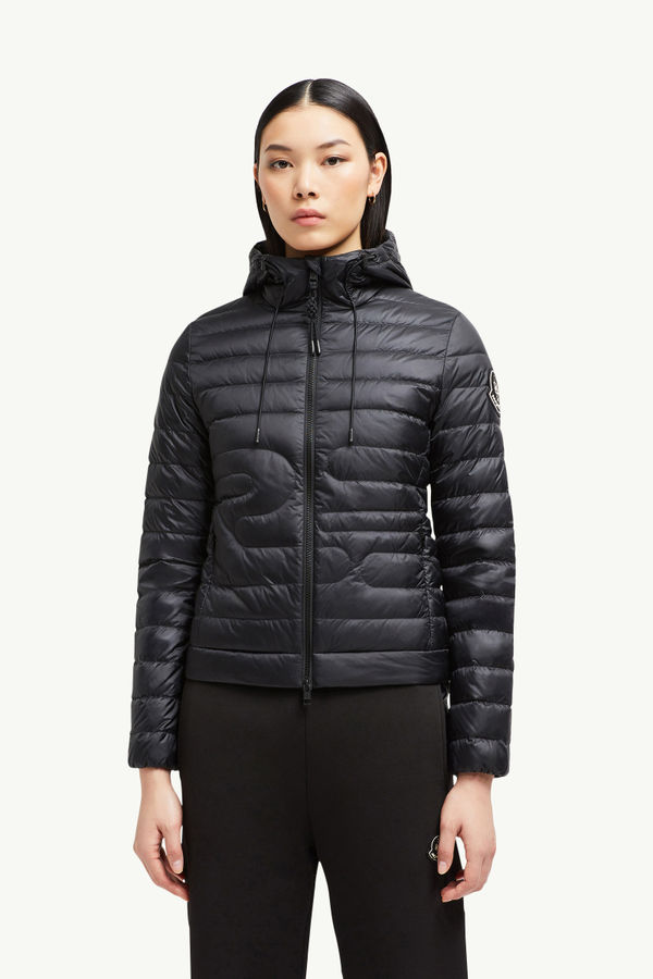 Doudoune courte à capuche matelassée Xiaobai Femmes Noir Moncler 3