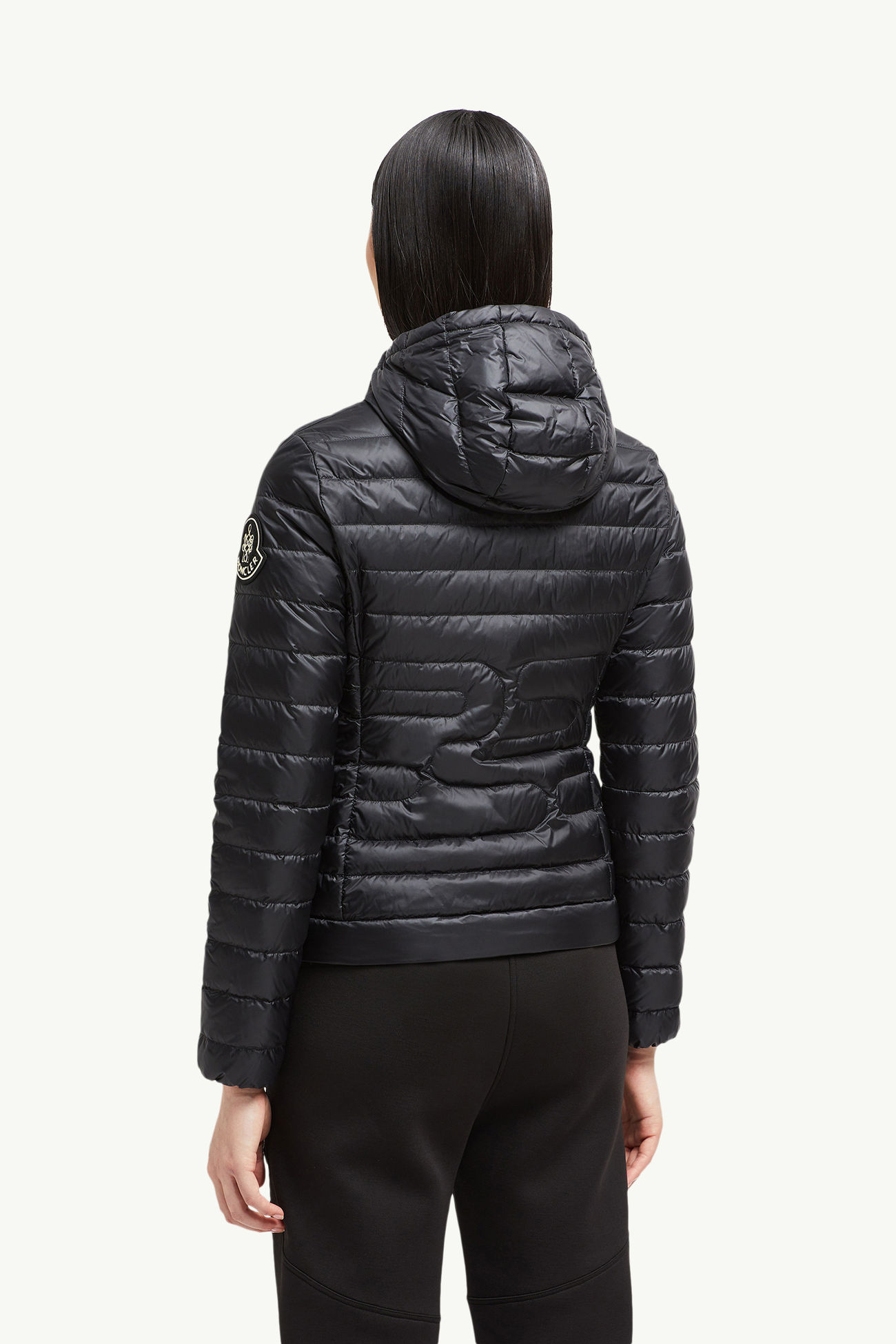 Xiaobai連帽蛇紋絎縫短身羽絨外套 女士 黑色 Moncler 4