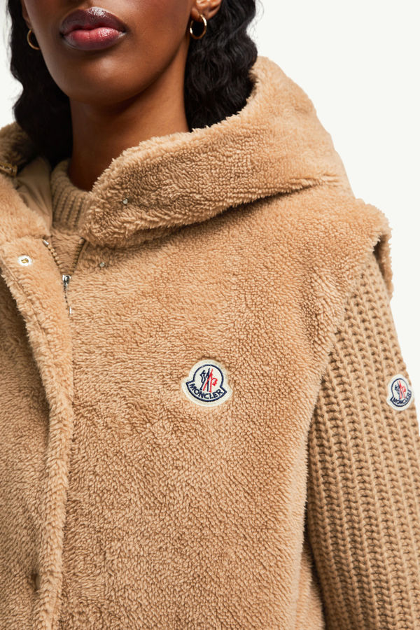 Chaleco plumífero con capucha de tejido efecto peluche Floy Mujer Beige Camel Moncler 6