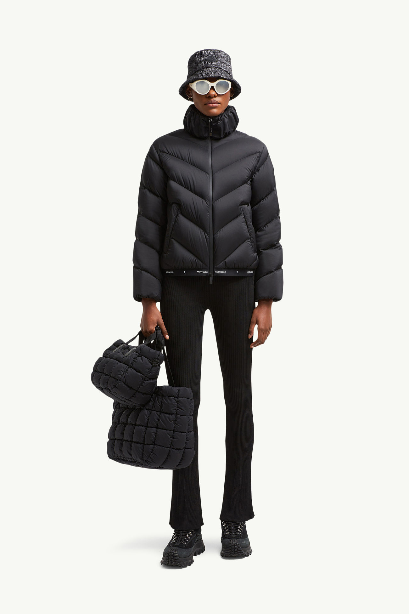 Grignan Diagonal-Quilted Short Down Jacket Women Black Moncler 0