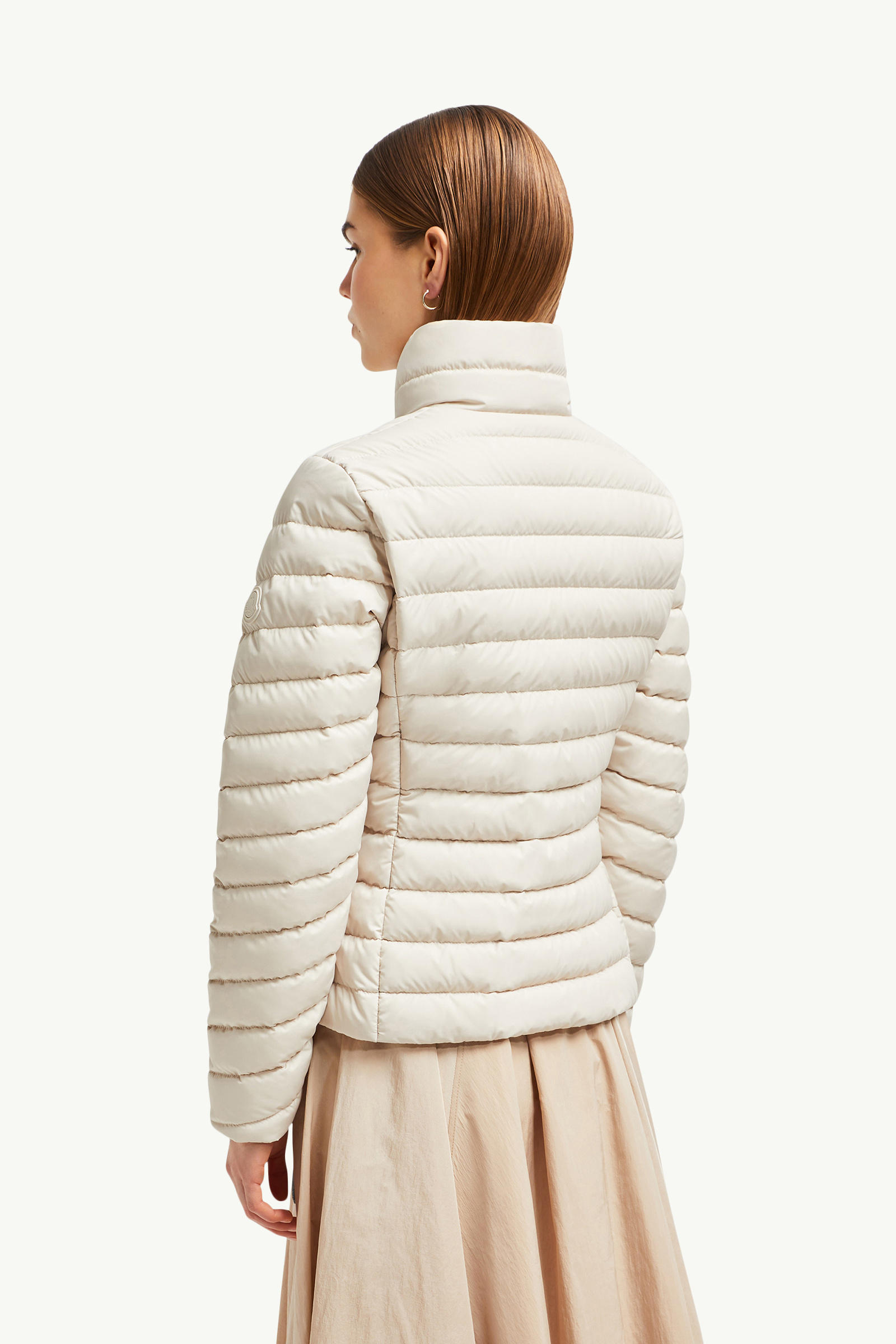 Grange女士斜纹绗缝短款羽绒夹克外套 女士 砂米黄 Moncler 4