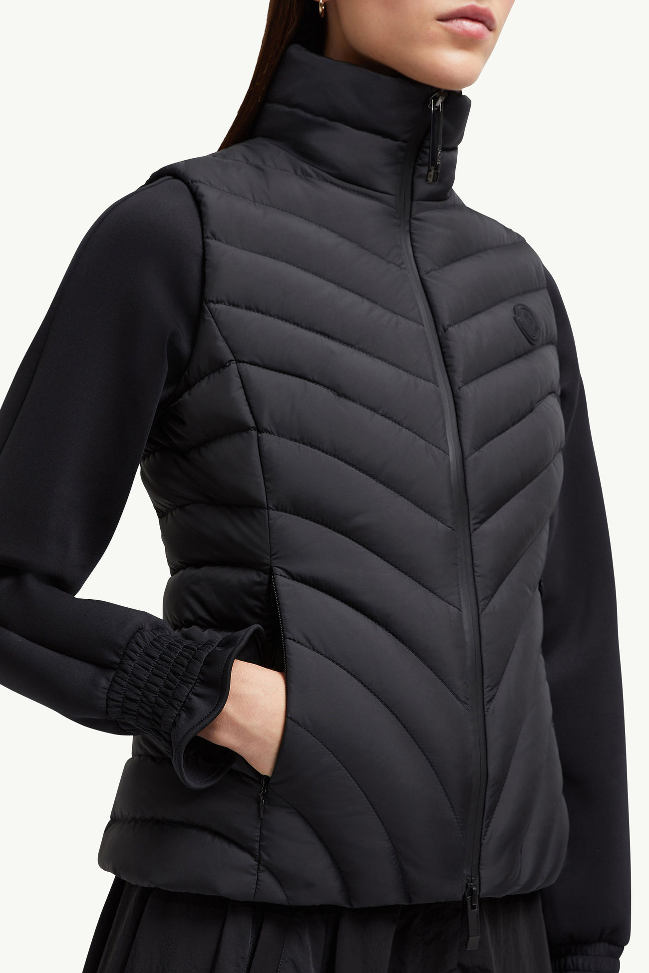 Doudoune sans manches à matelassage diagonal Granes Femmes Noir Moncler 5