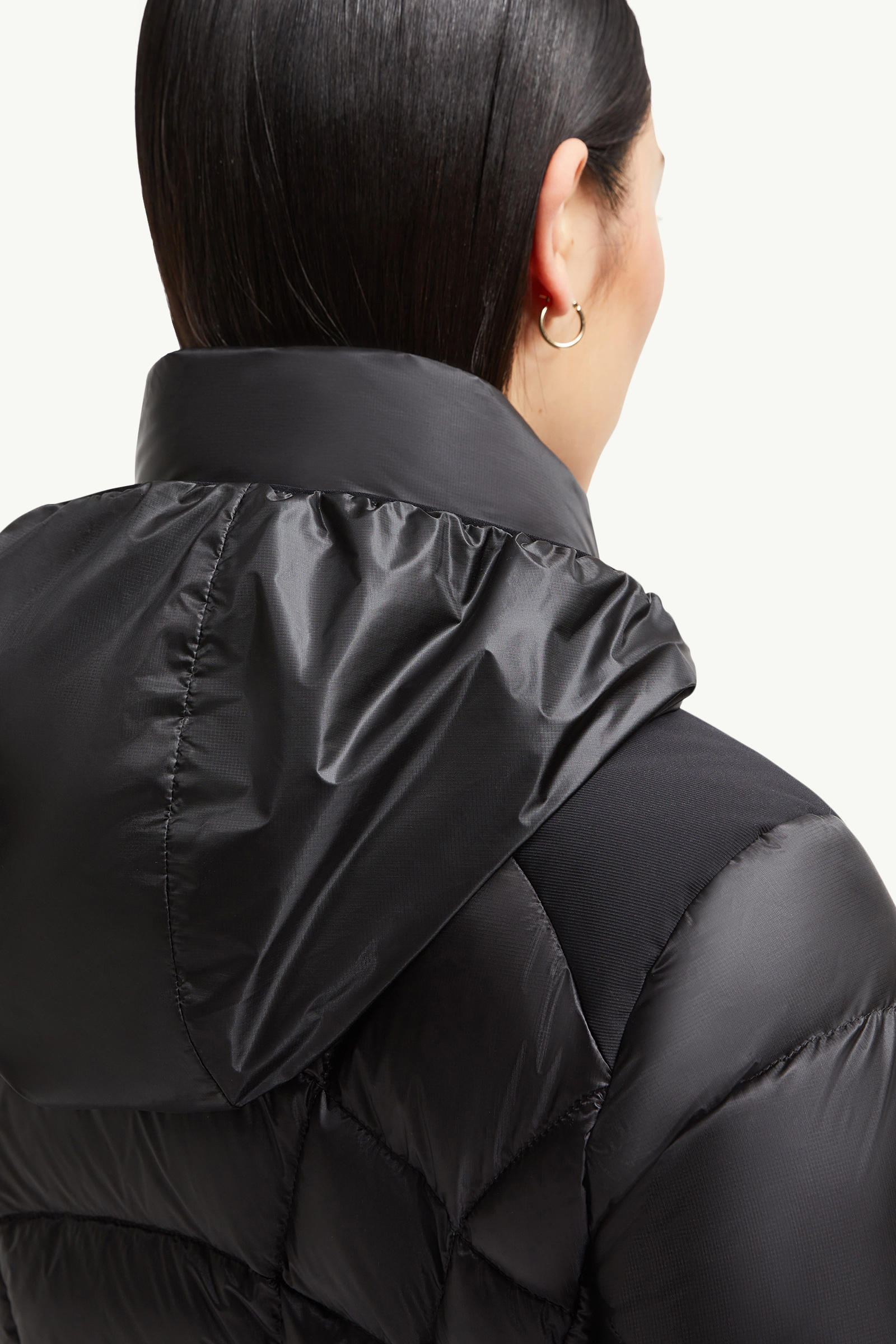 Gramont Hooded Geometric-Quilted Short Down Jacket Women Black Moncler 7