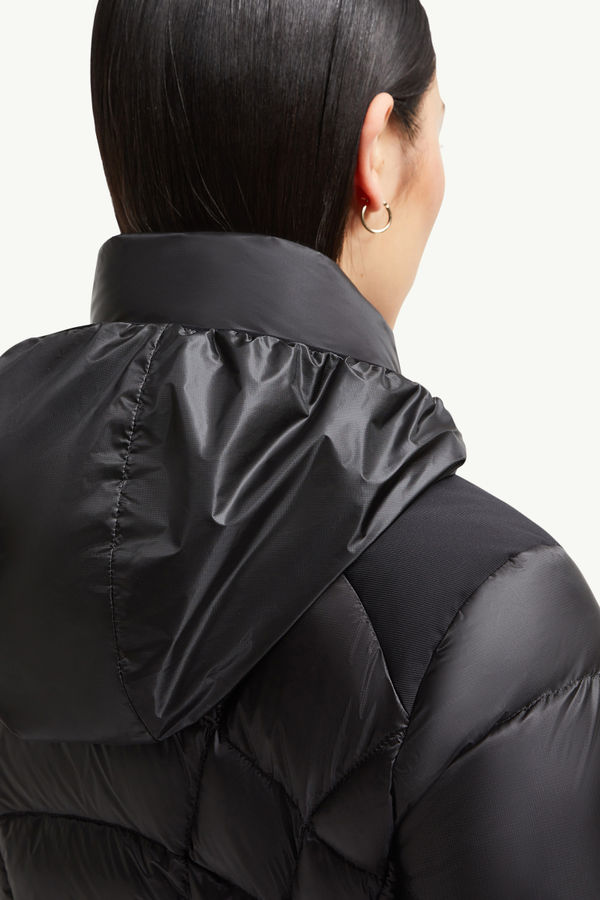 Piumino corto Gramont con cappuccio e trapuntatura geometrica Donna Nero Moncler 7